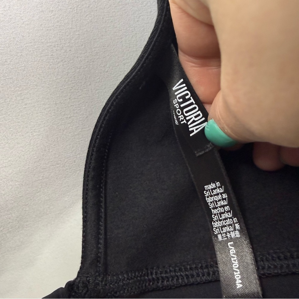 Victoria Secret Sport Keyhole Backless Black Long Sleeve Crop Top, Size L - Picture 4 of 7